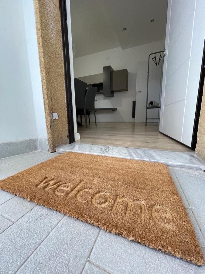 Aci Boutique Apartment Aci Trezza Bagian luar foto