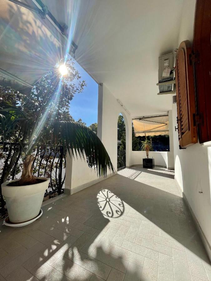 Aci Boutique Apartment Aci Trezza Bagian luar foto