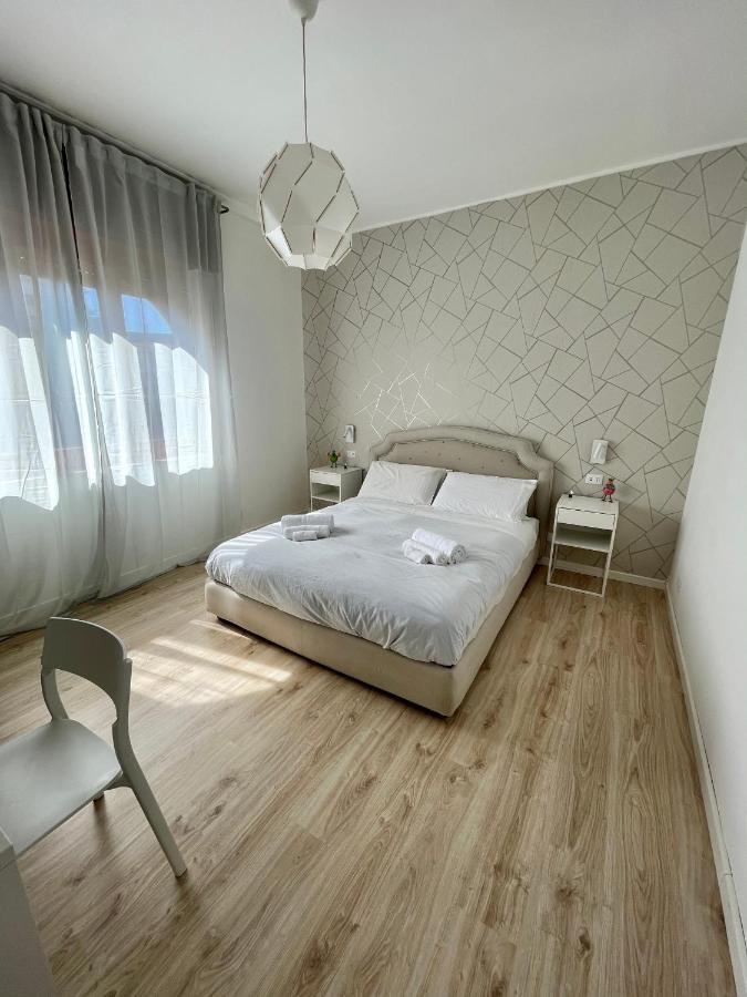 Aci Boutique Apartment Aci Trezza Bagian luar foto