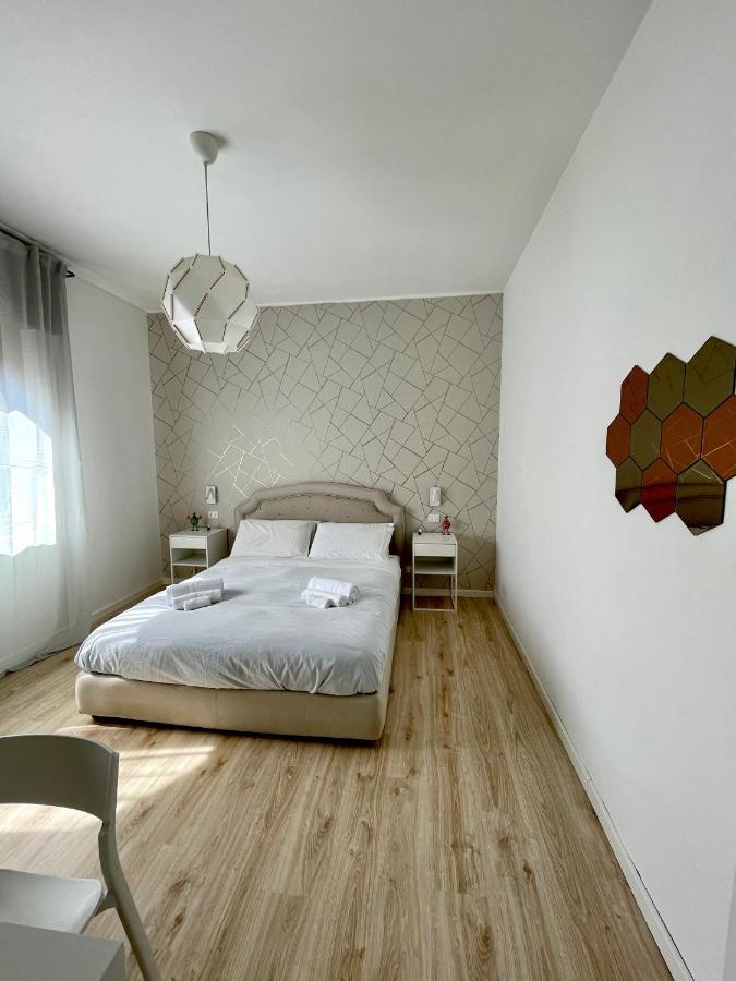 Aci Boutique Apartment Aci Trezza Bagian luar foto