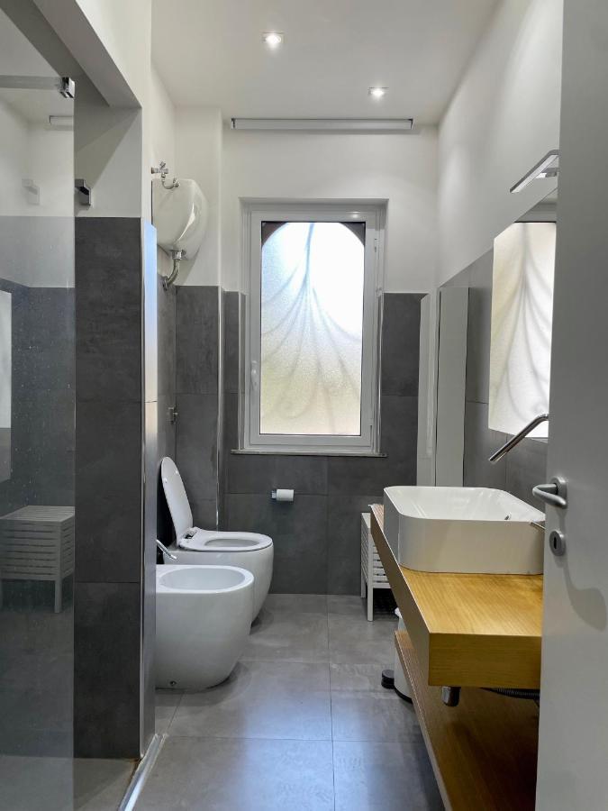 Aci Boutique Apartment Aci Trezza Bagian luar foto